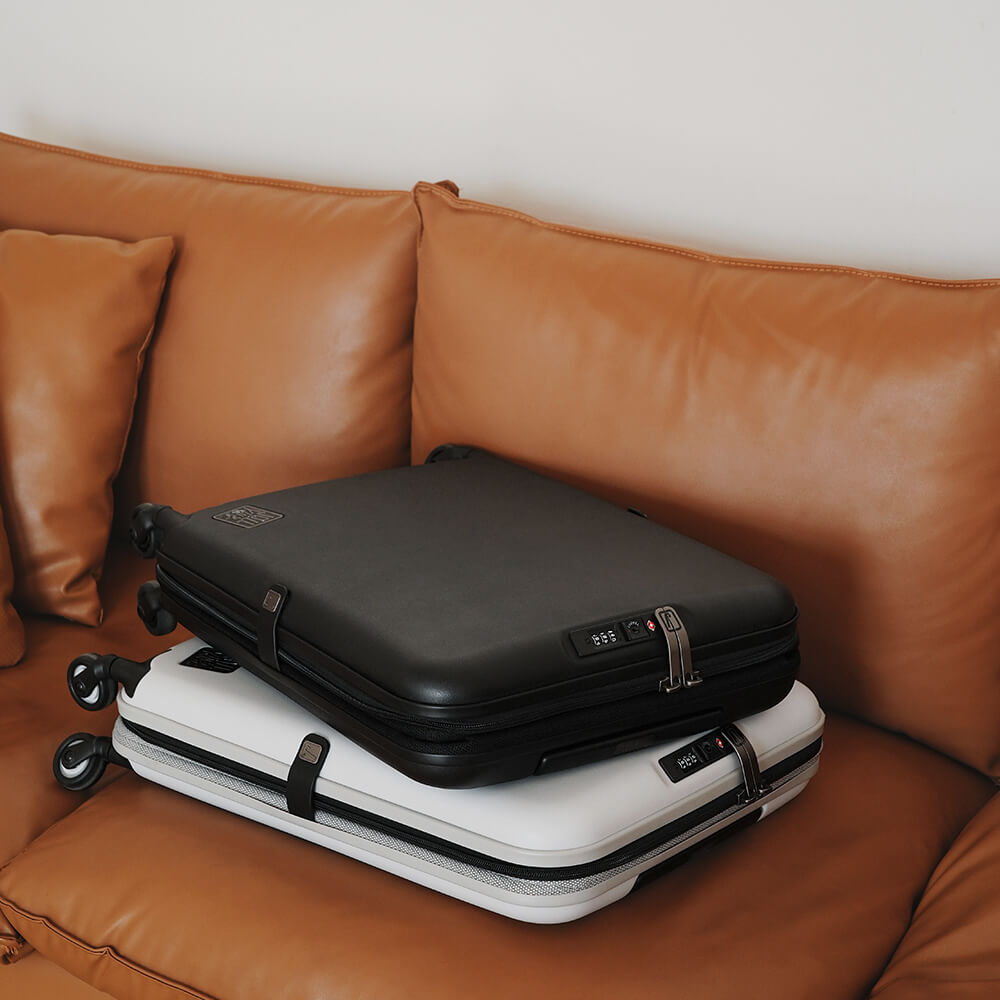 PEBBLE 20インチLite 折り畳み式スーツケース(35L)
